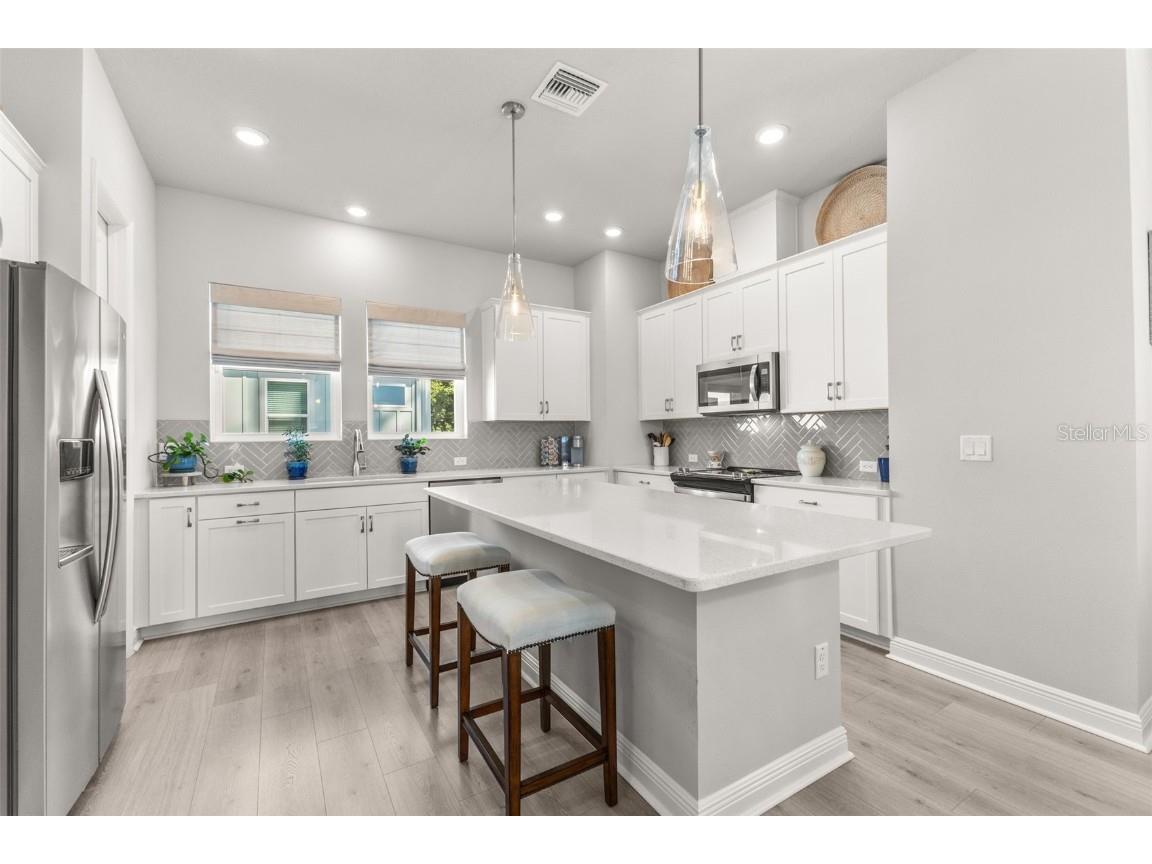 2467 Mangum Court Sarasota FL 34237 A4669179 image5