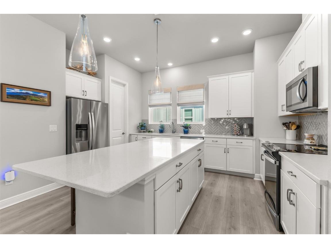 2467 Mangum Court Sarasota FL 34237 A4669179 image7