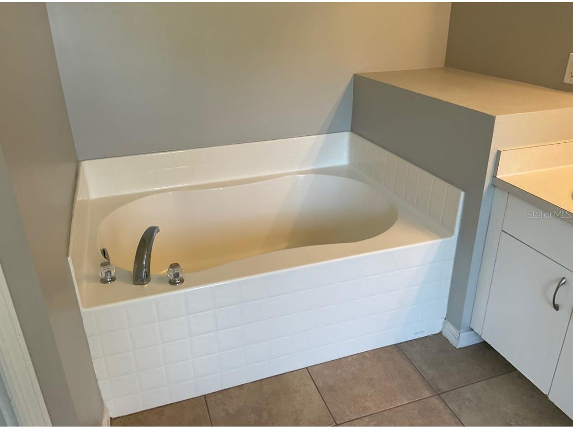 2467 Zuyder Terrace North Port FL 34286 TB8486741 image11