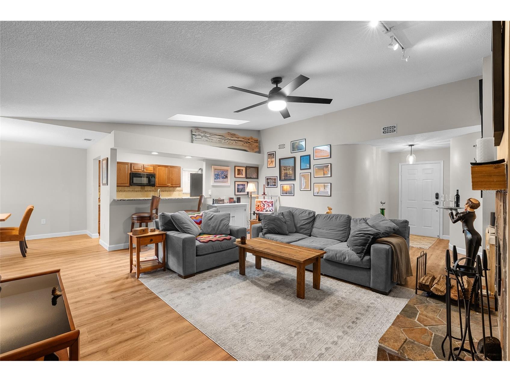 2468 Gulfbreeze Circle Palm Harbor FL 34683 TB8492140 image6