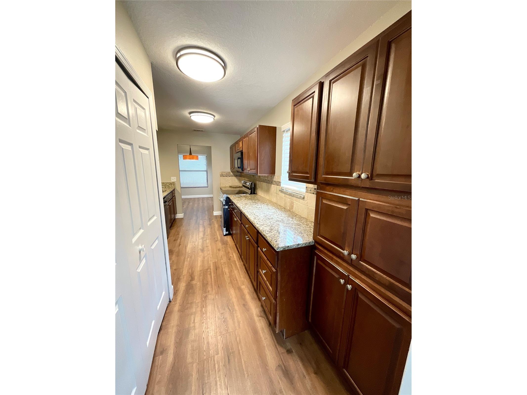 2468 Gulfbreeze Circle Palm Harbor FL 34683 TB8515113 image4