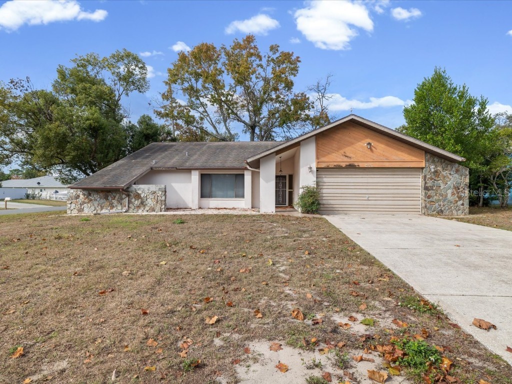 2469 Anchor Avenue Spring Hill FL 34608 W7881415 image1