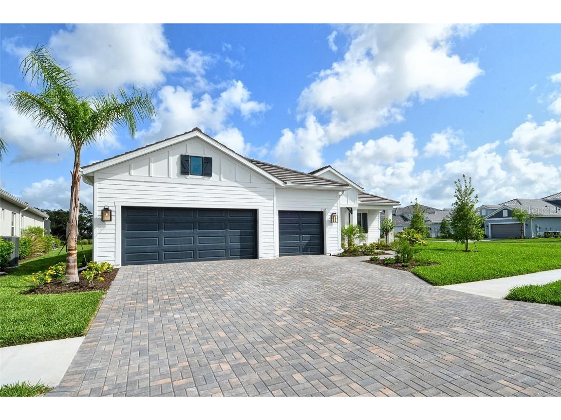 2469 Paradise Plum Drive Sarasota FL 34240 A4655155 image1