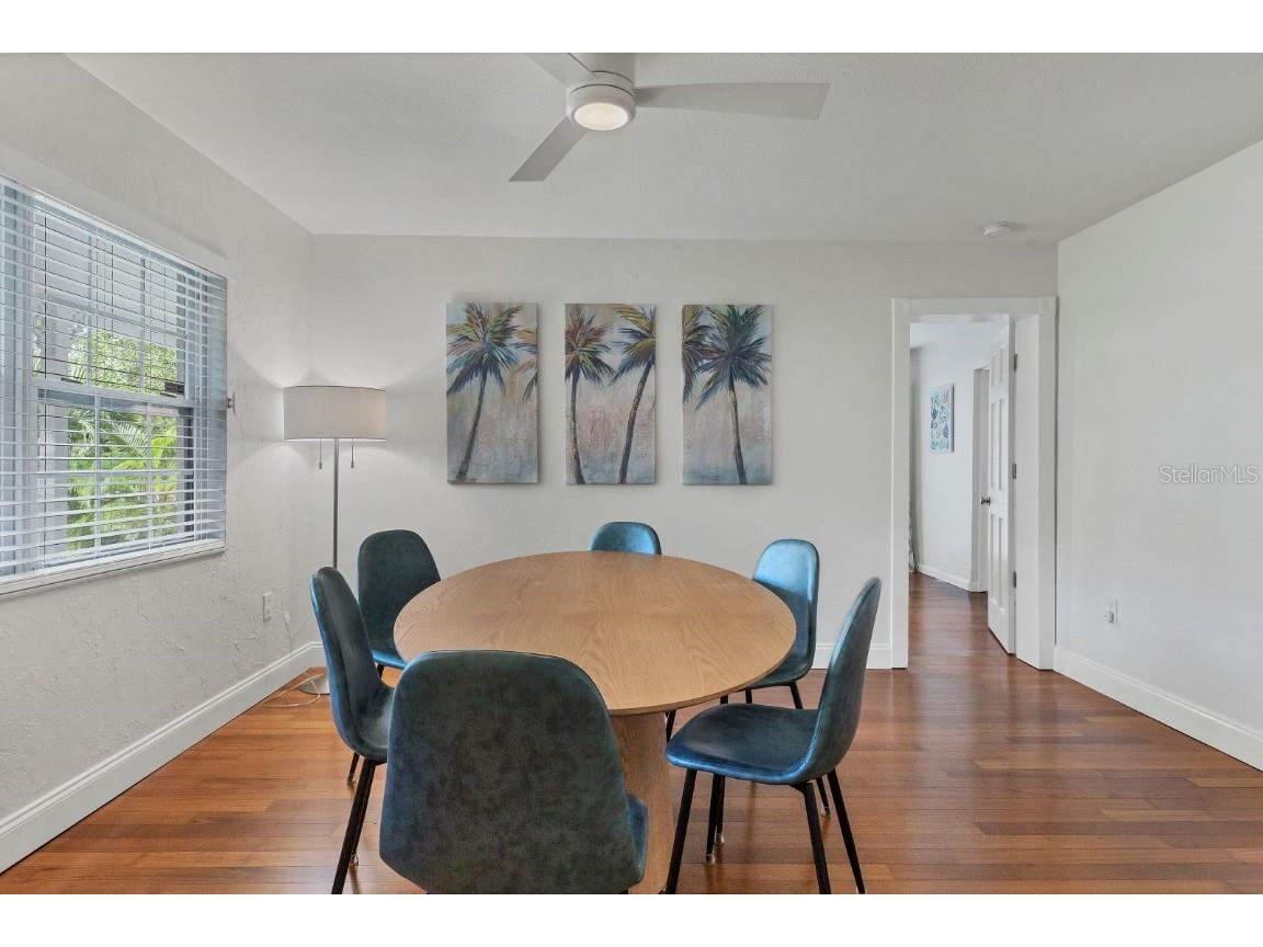 2469 Waldemere Street Sarasota FL 34239 A4659008 image12