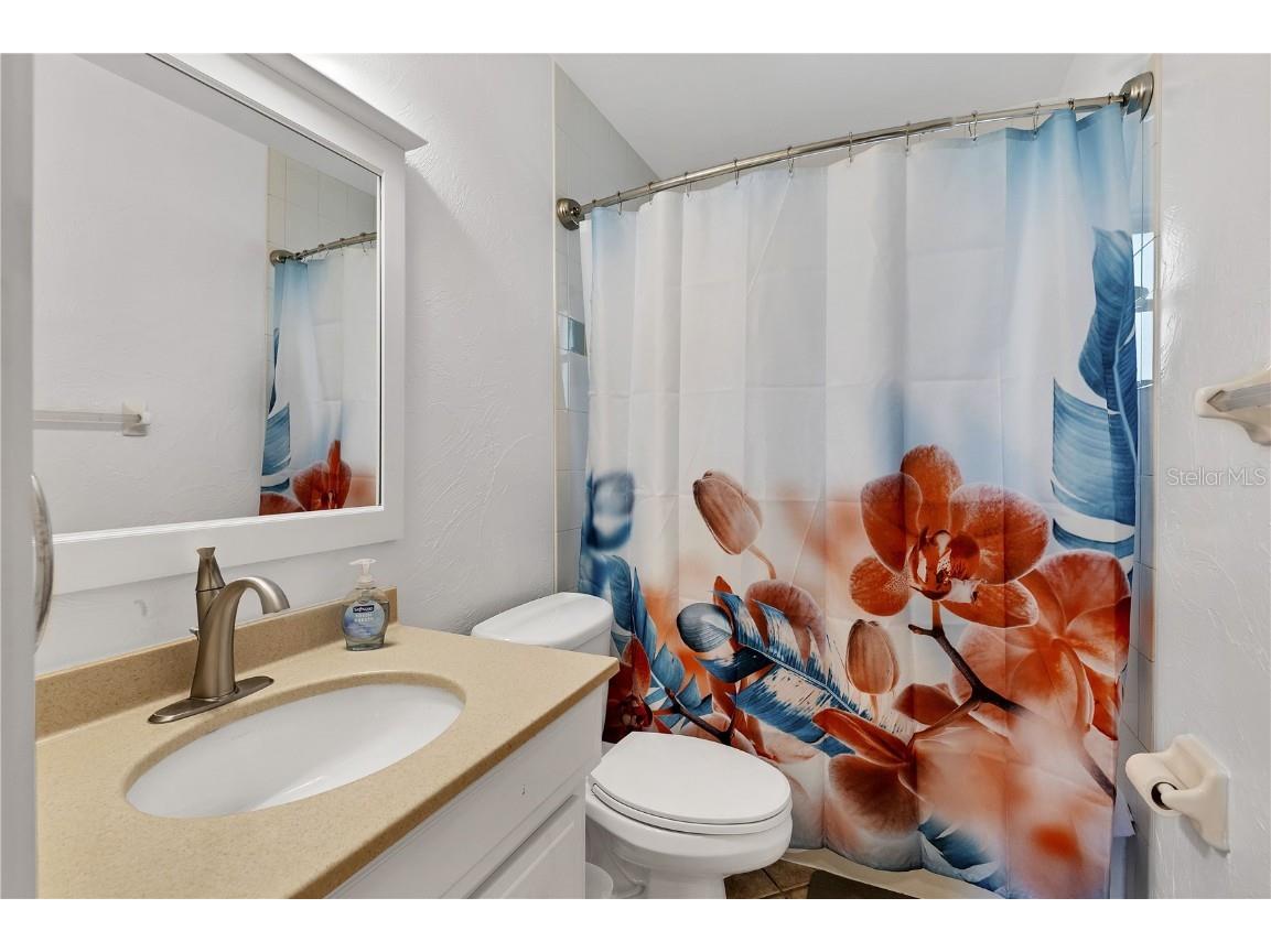 2469 Waldemere Street Sarasota FL 34239 A4659008 image21