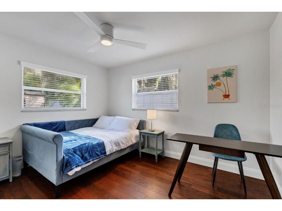 2469 Waldemere Street Sarasota FL 34239 A4659008 image24