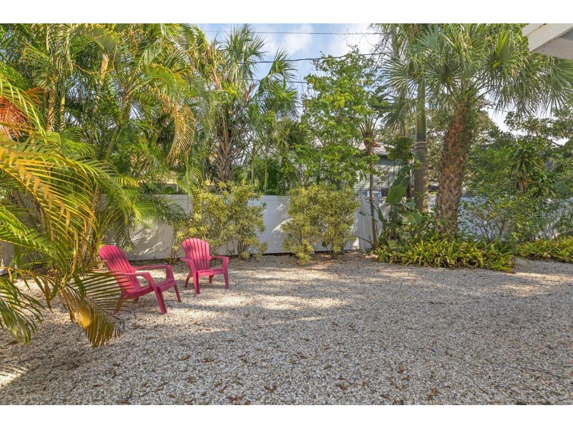 2469 Waldemere Street Sarasota FL 34239 A4659008 image26