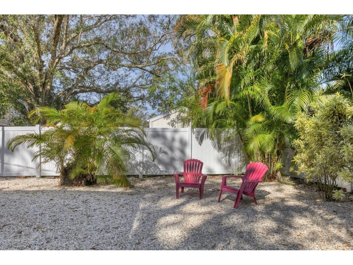 2469 Waldemere Street Sarasota FL 34239 A4659008 image27