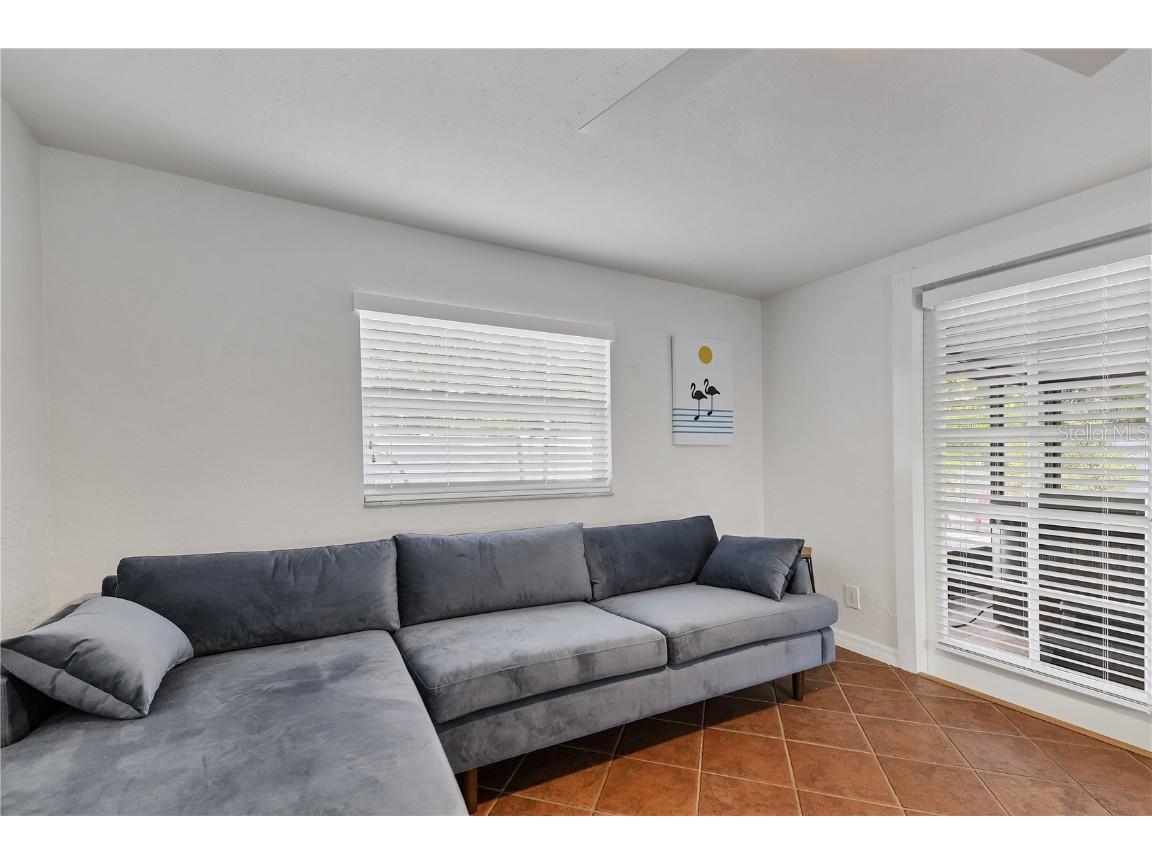 2469 Waldemere Street Sarasota FL 34239 A4659008 image6