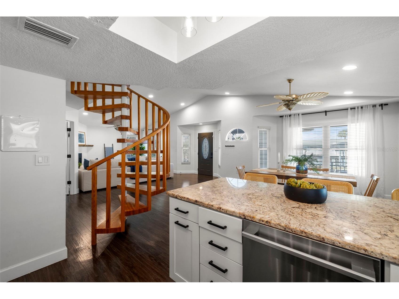 247 126th Avenue Treasure Island FL 33706 TB8467560 image8