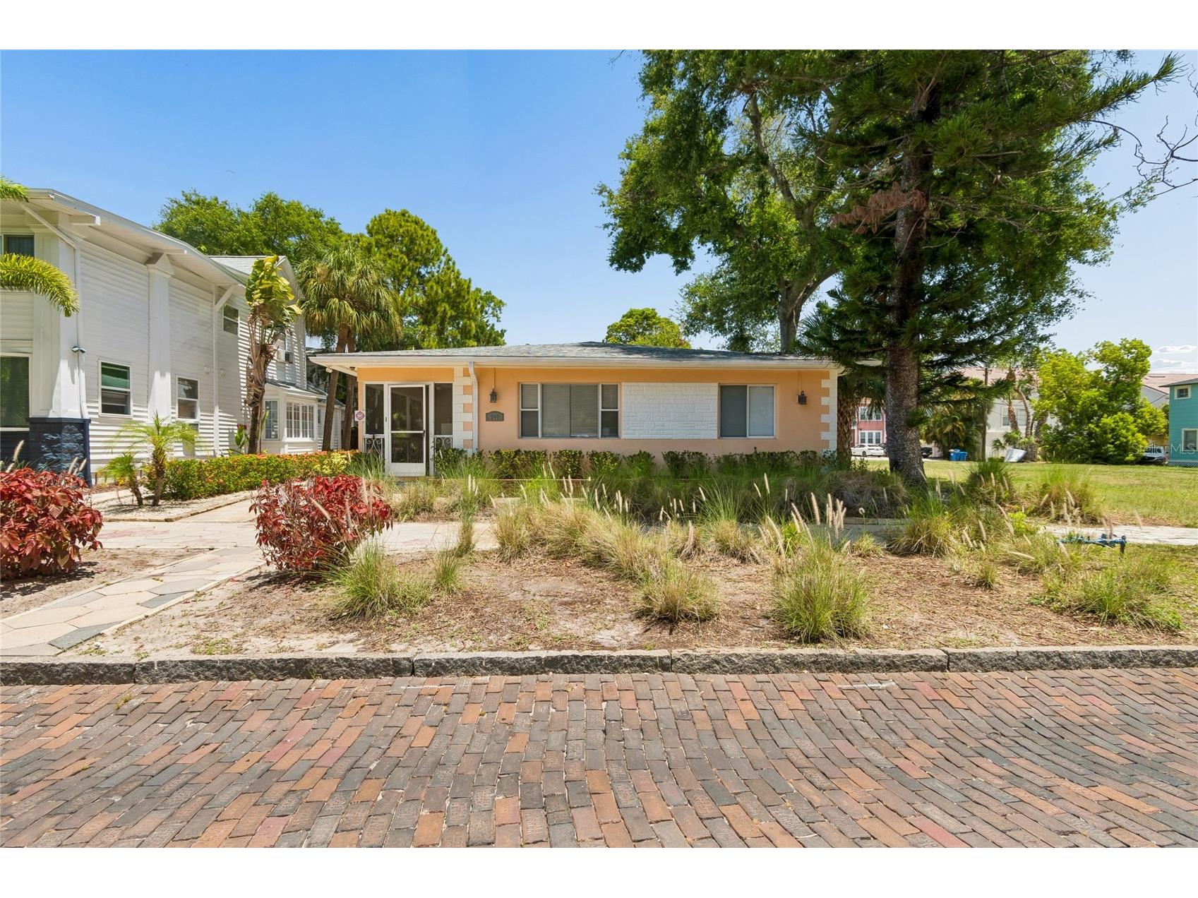 247 6th Avenue N Saint Petersburg FL 33701 TB8522574 image2