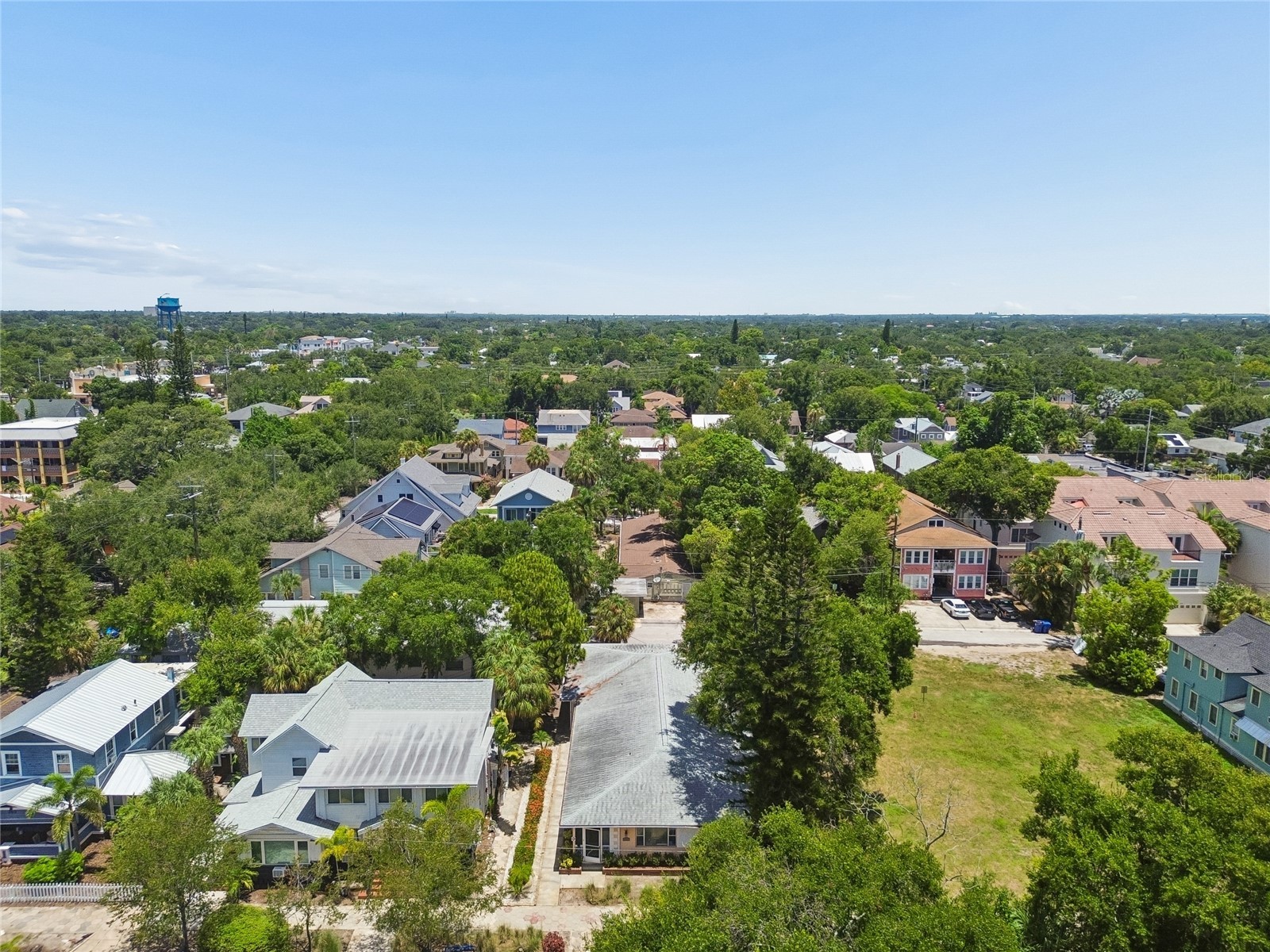 247 6th Avenue N Saint Petersburg FL 33701 TB8522574 image25