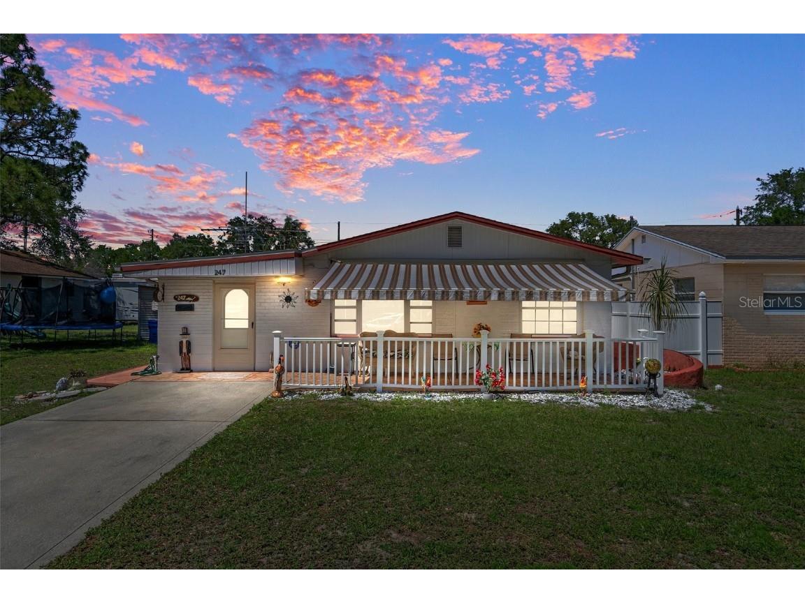 247 93rd Avenue N Saint Petersburg FL 33702 U8238033 image1