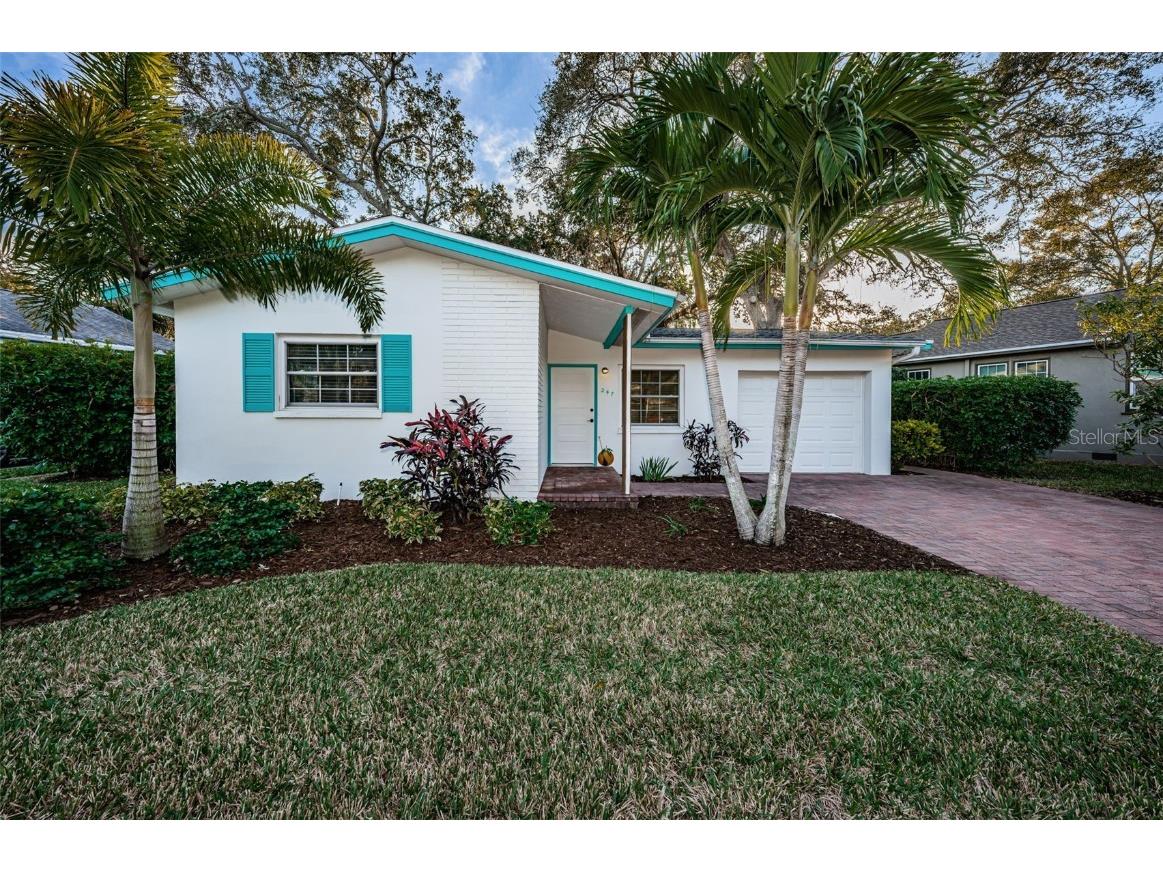 247 Garden Circle N Dunedin FL 34698 U8226886 image1