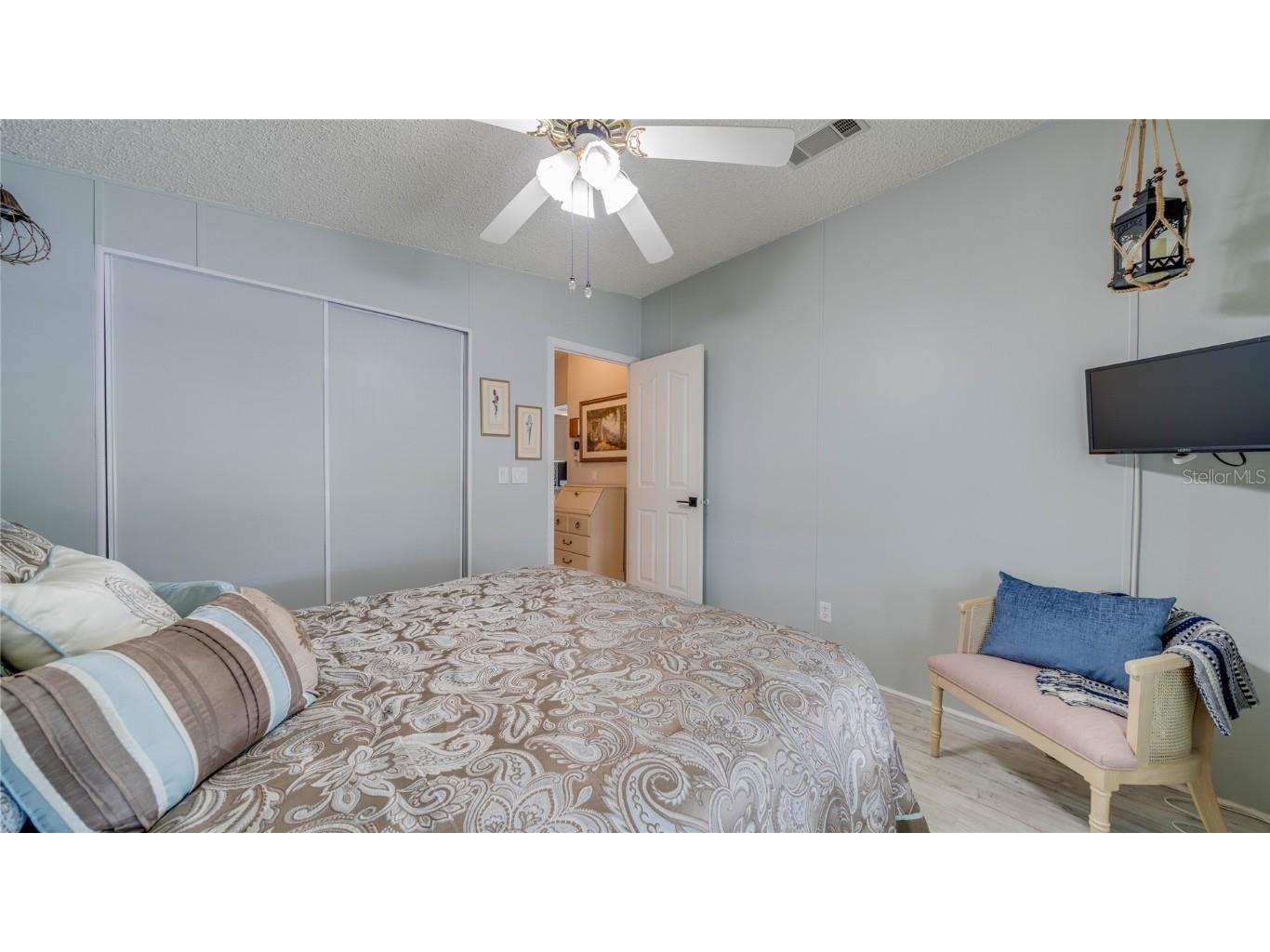 247 Lakeside Drive North Fort Myers FL 33903 C7512204 image28