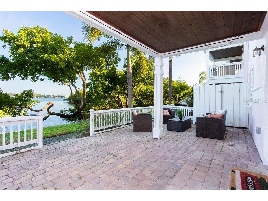 247 Pompano Drive SE #B Saint Petersburg FL 33705 - BIG BAYOU TB8436875 image3