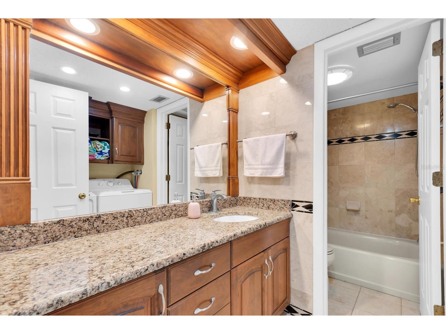 247 Rex Place #H Madeira Beach FL 33708 - BOCA CIEGA BAY TB8502537 image22