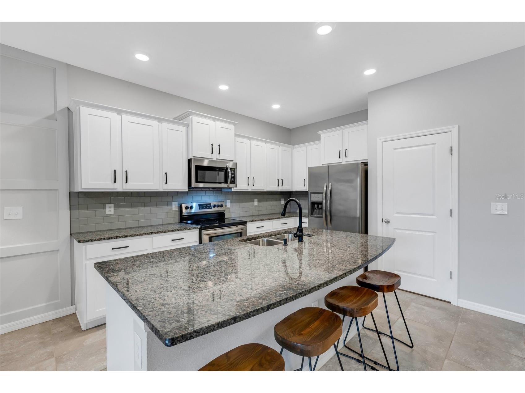 2471 Midnight Pearl Drive Sarasota FL 34240 A4685988 image10