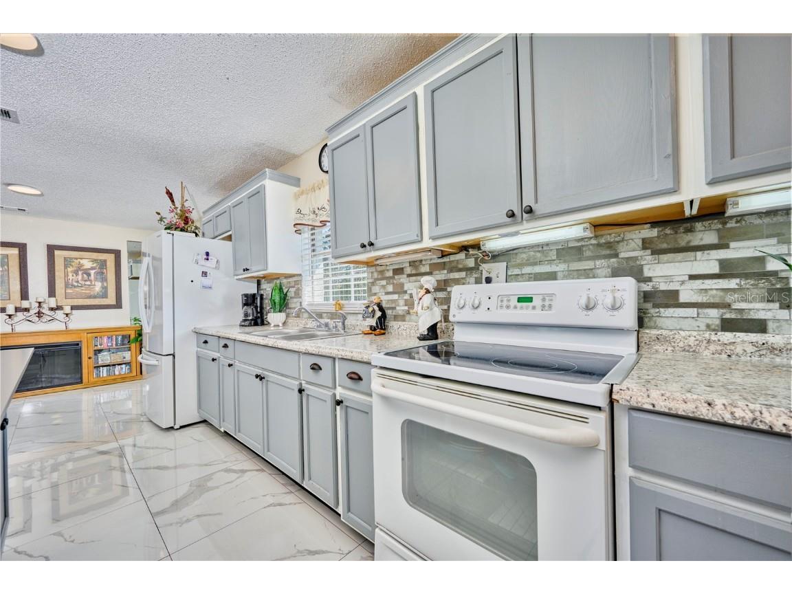 2471 Park Avenue Indian Lake Estates FL 33855 TB8442939 image8