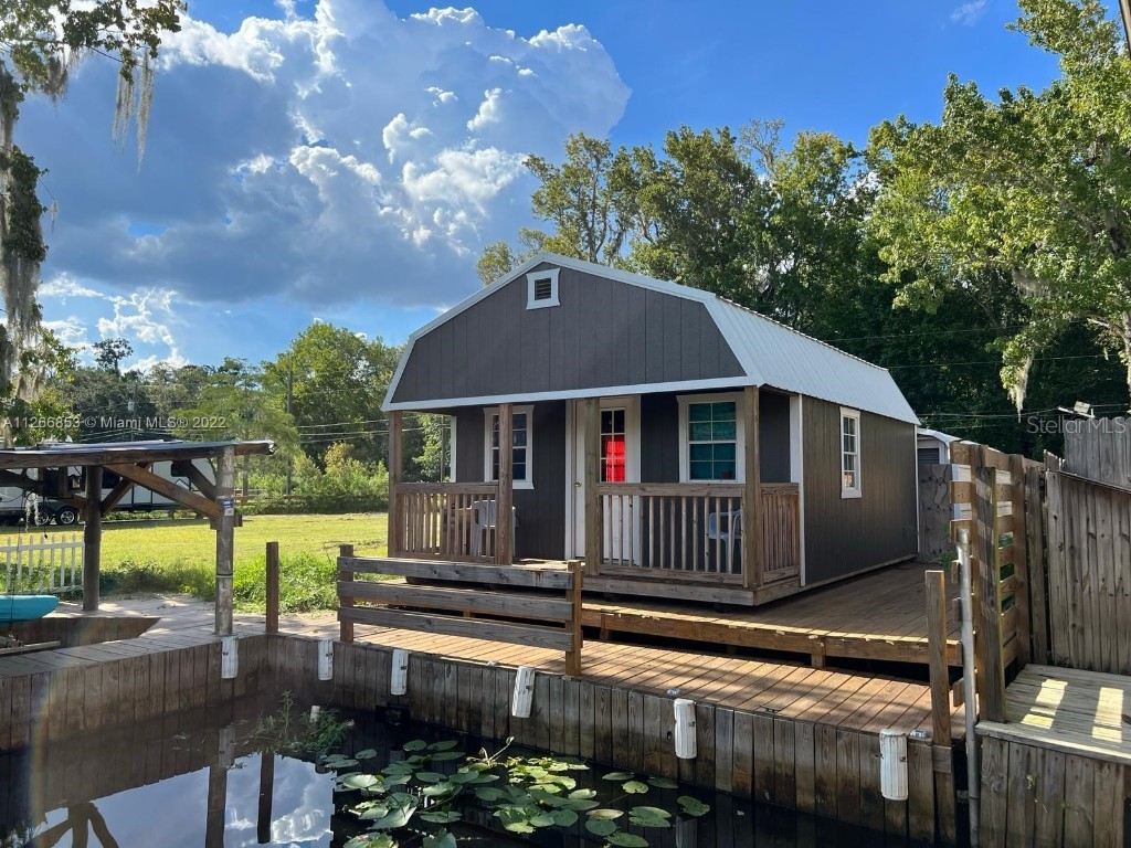 24718 Fox Road Astor FL 32102 - ST.JOHN RIVER O6109283 image1