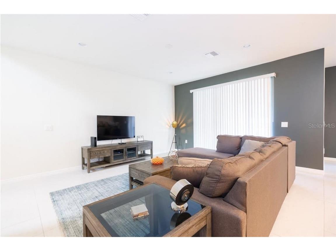 2472 Dubai Street Kissimmee FL 34747 O6276957 image5