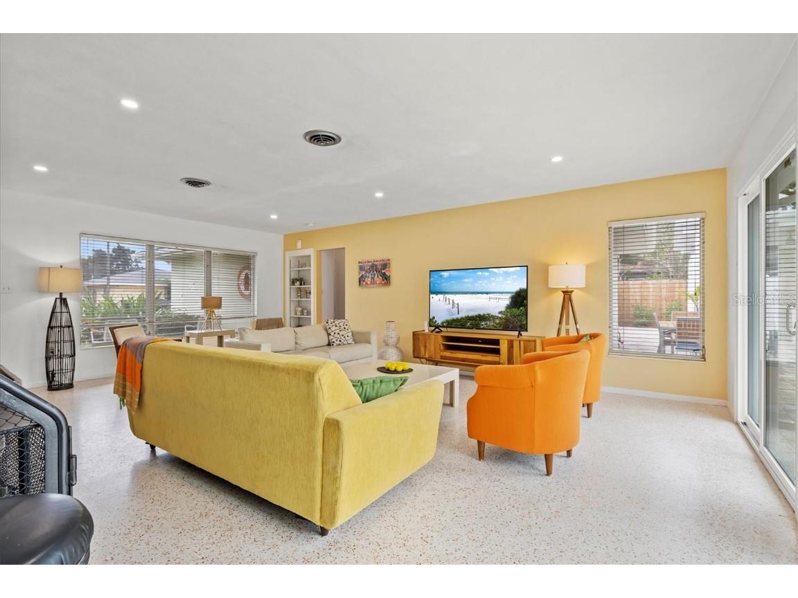 2473 Davis Boulevard Sarasota FL 34237 A4464508 image13