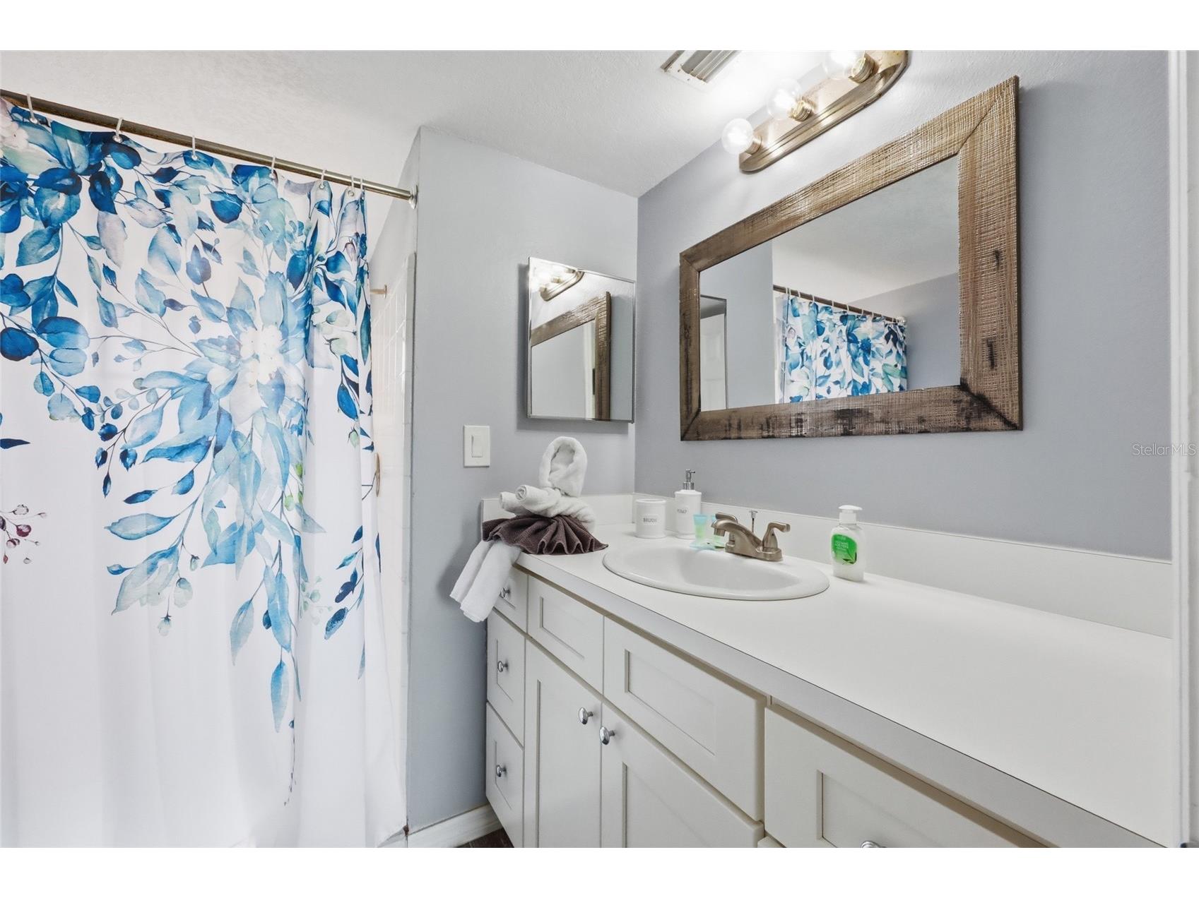 2474 Sweetwater Club Circle #101 Kissimmee FL 34746 O6415917 image20