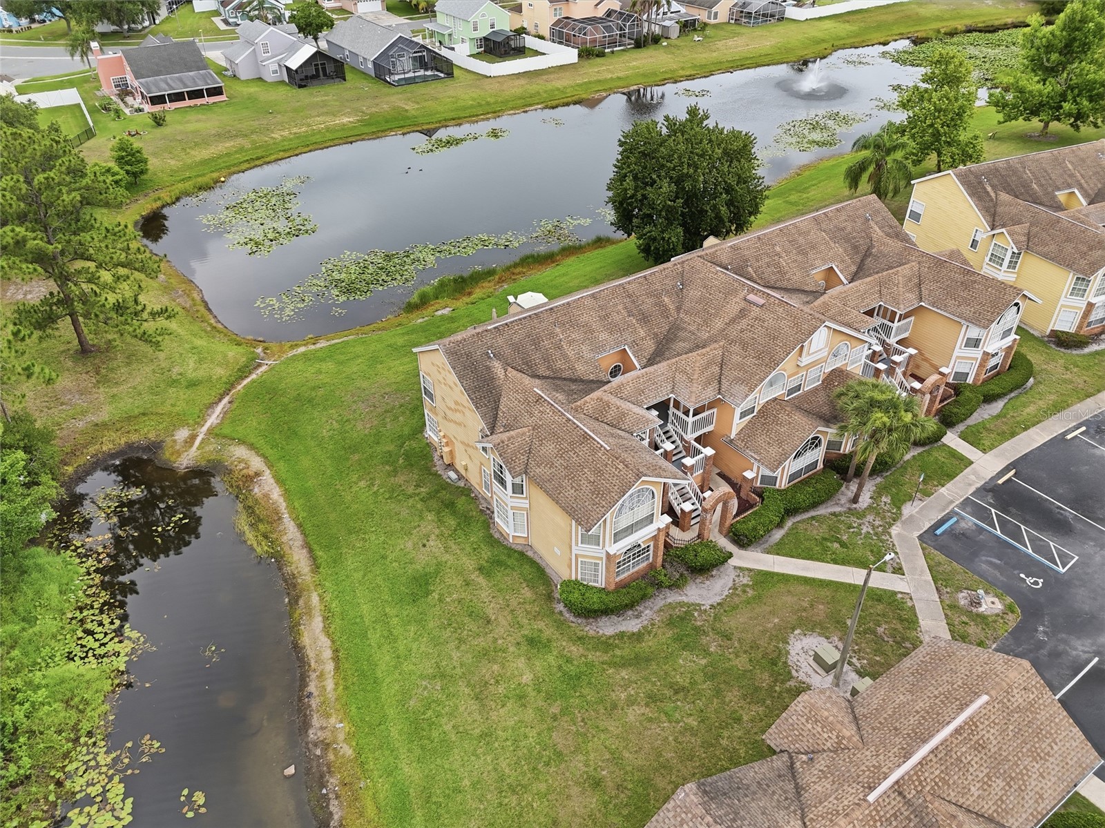 2474 Sweetwater Club Circle #101 Kissimmee FL 34746 O6415917 image32