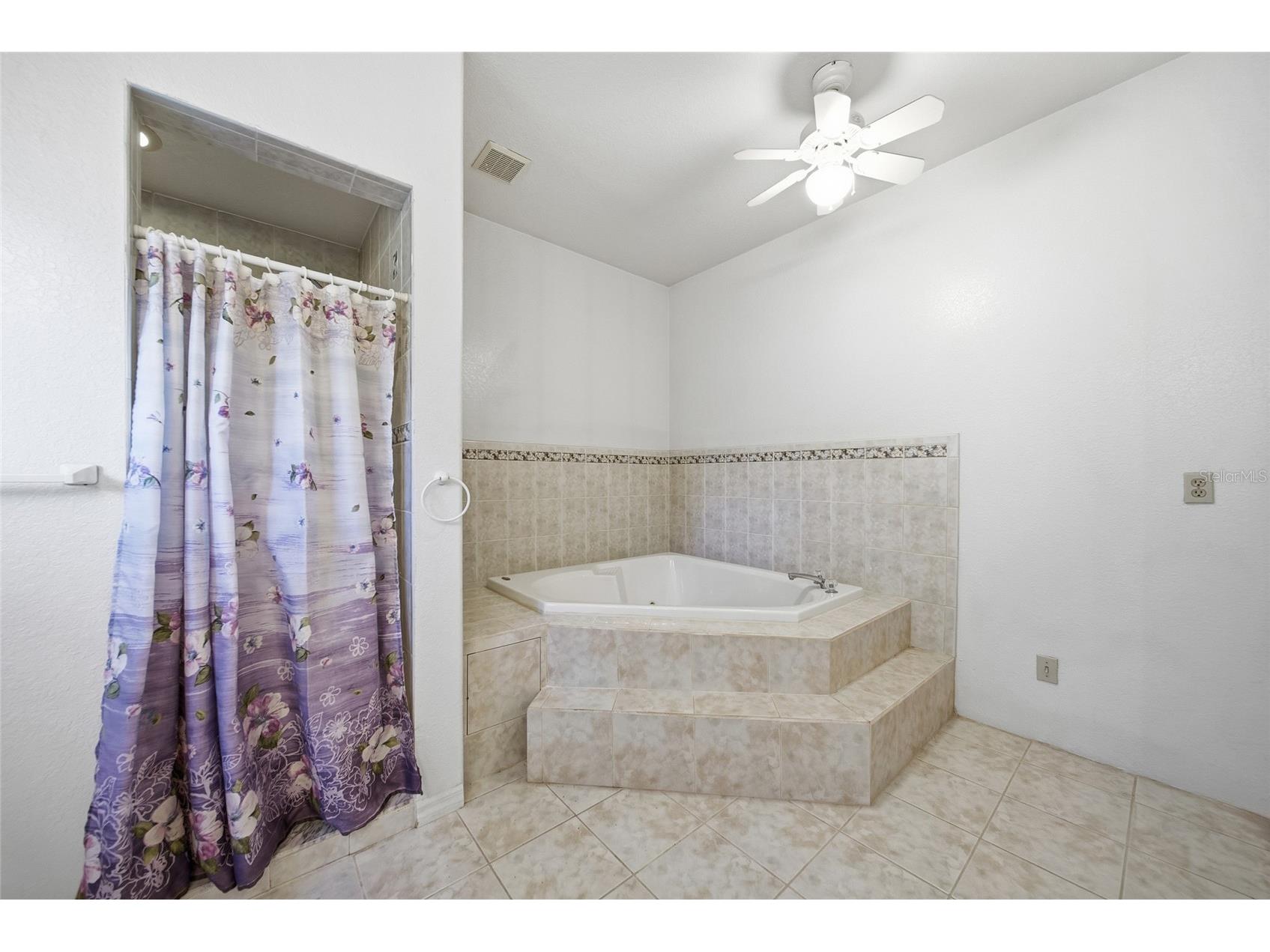 24748 Oaks Boulevard Land O Lakes FL 34639 TB8466302 image9