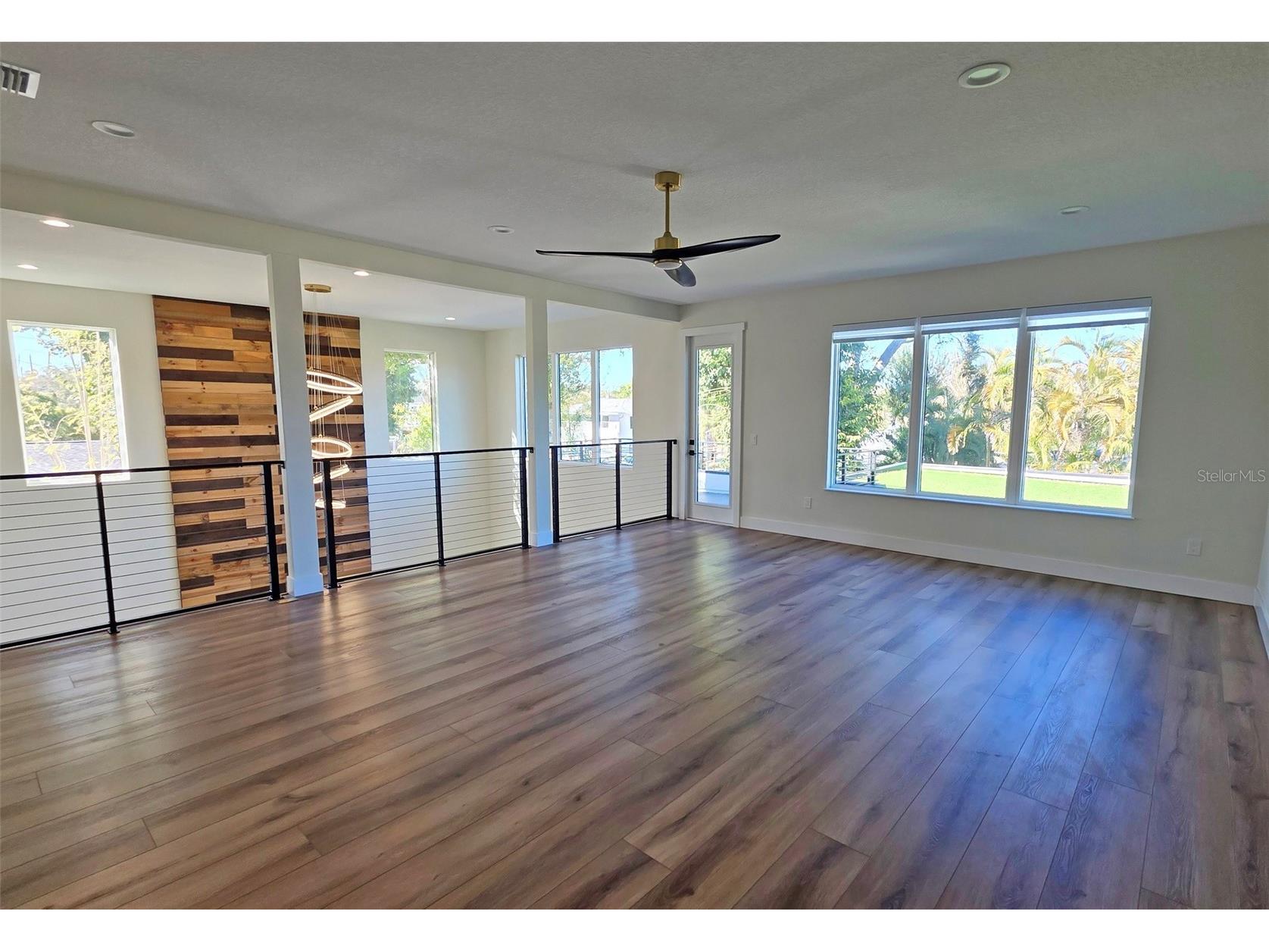 2475 Bay Street Sarasota FL 34237 A4676732 image37