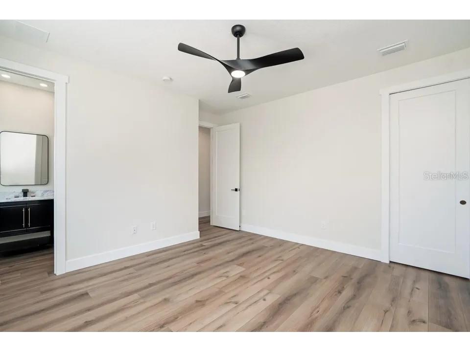 2475 Bay Street Sarasota FL 34237 A4676732 image41