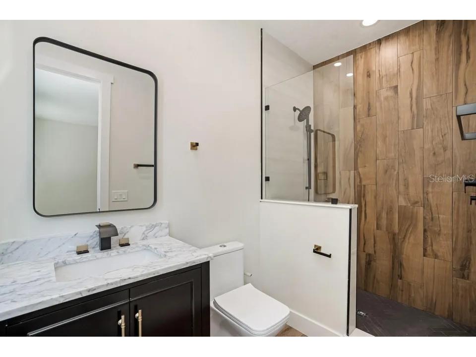2475 Bay Street Sarasota FL 34237 A4676732 image44