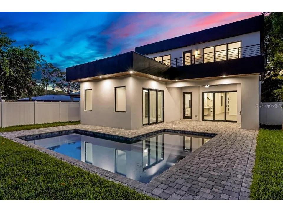 2475 Bay Street Sarasota FL 34237 A4676732 image70