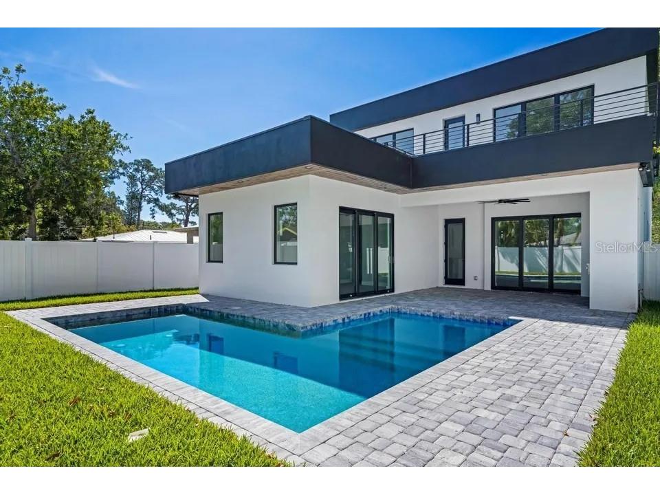 2475 Bay Street Sarasota FL 34237 A4676732 image71