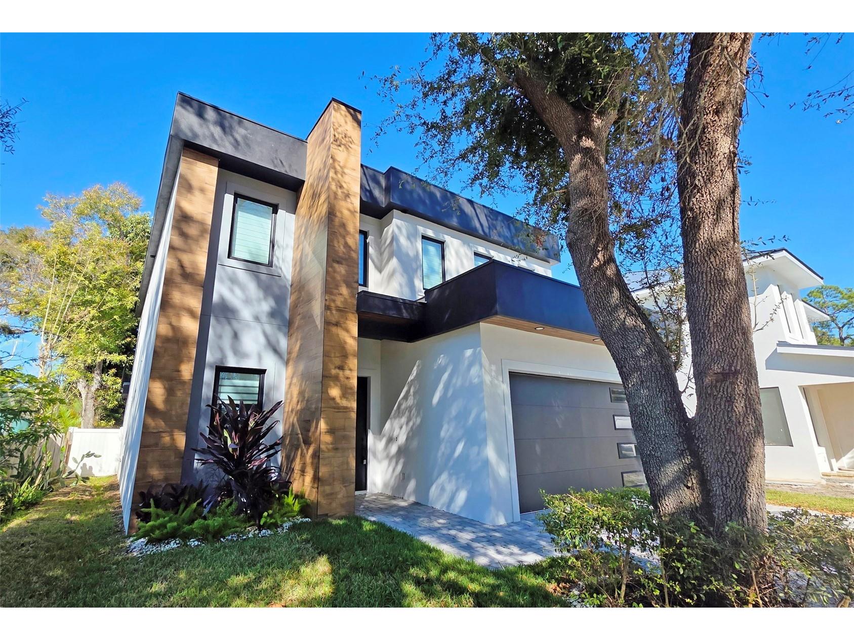 2475 Bay Street Sarasota FL 34237 A4676732 image82
