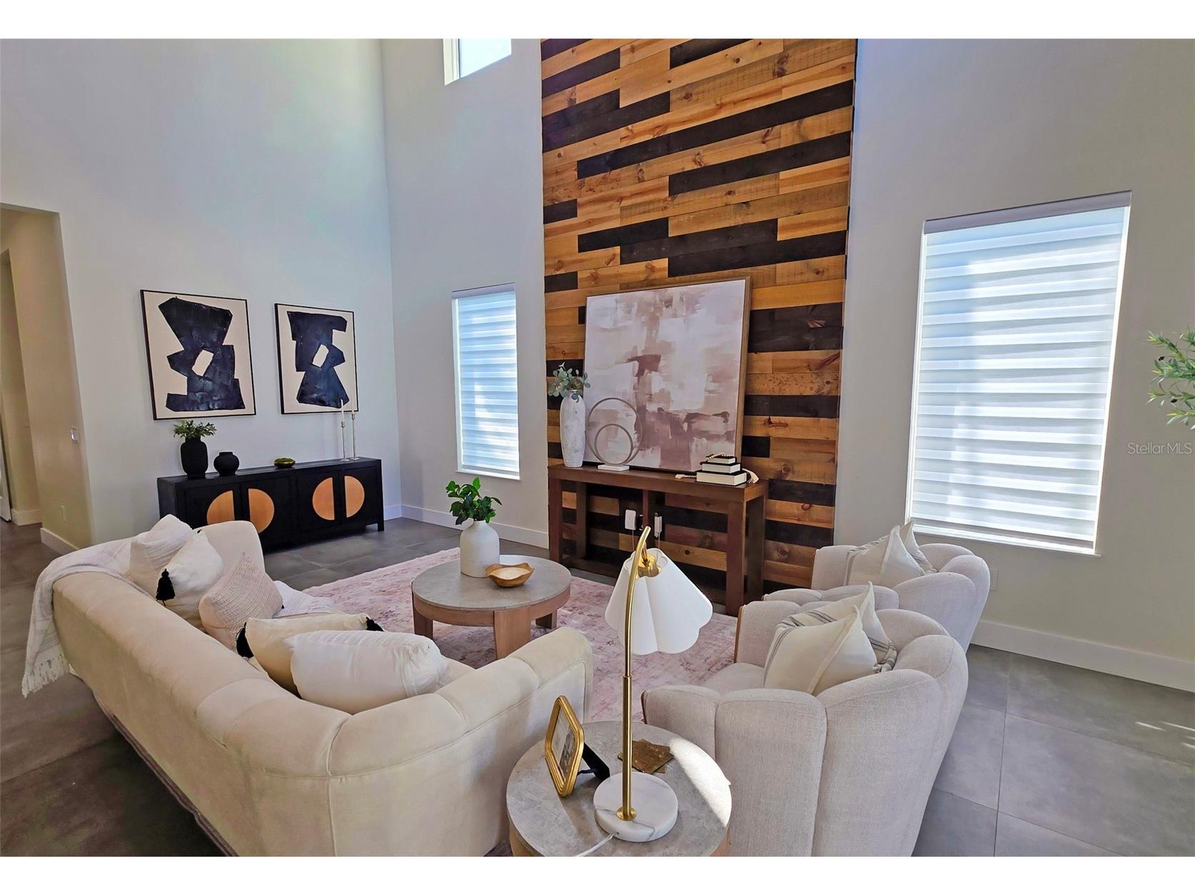 2475 Bay Street Sarasota FL 34237 A4676732 image9