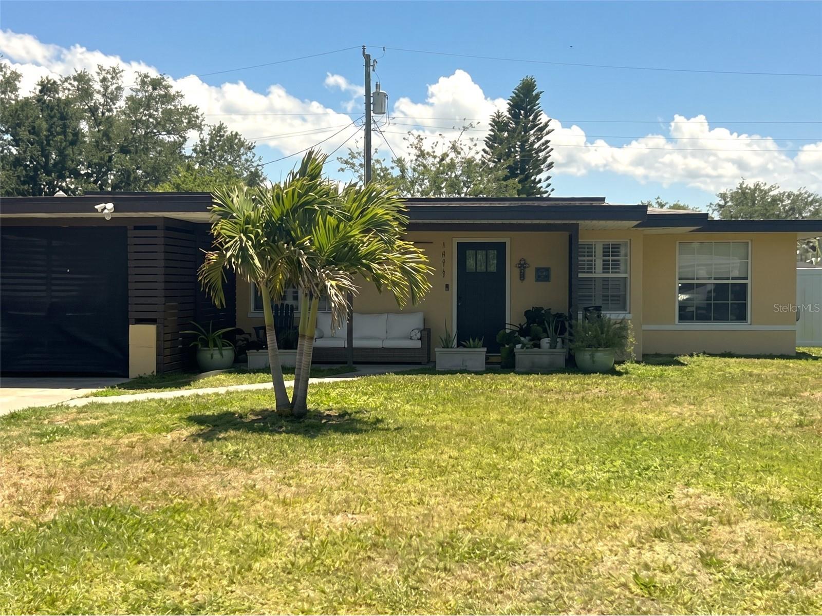 2475 Trade Winds Drive Dunedin FL 34698 TB8509091 image1