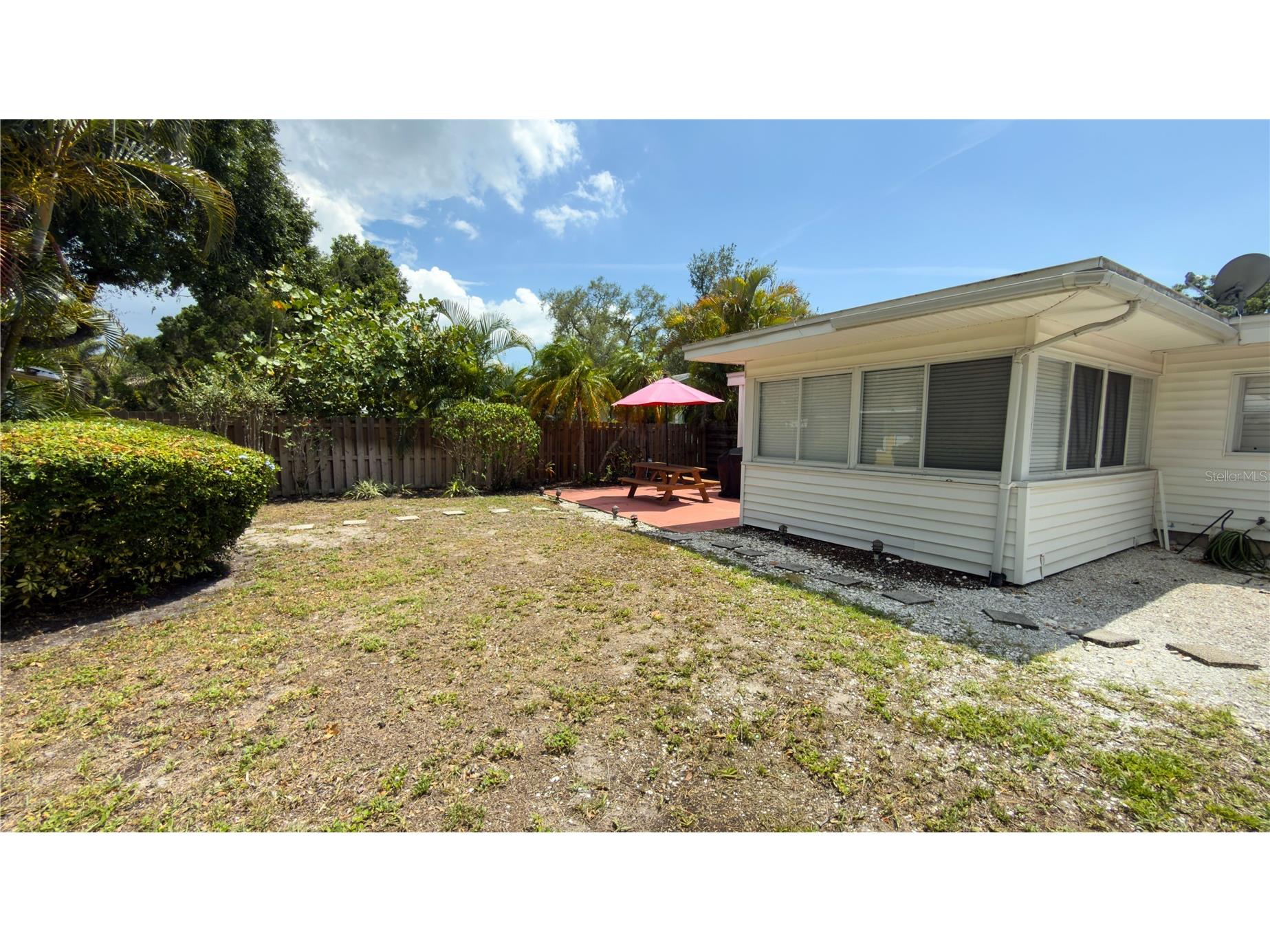 2475 W Paulstan Court Sarasota FL 34237 A4698918 image16