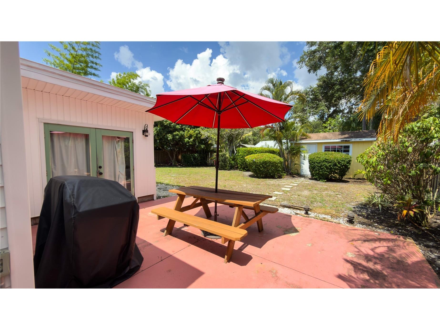 2475 W Paulstan Court Sarasota FL 34237 A4698918 image2
