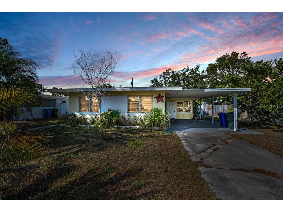 2476 Coronado Way Dunedin FL 34698 TB8454623 image1