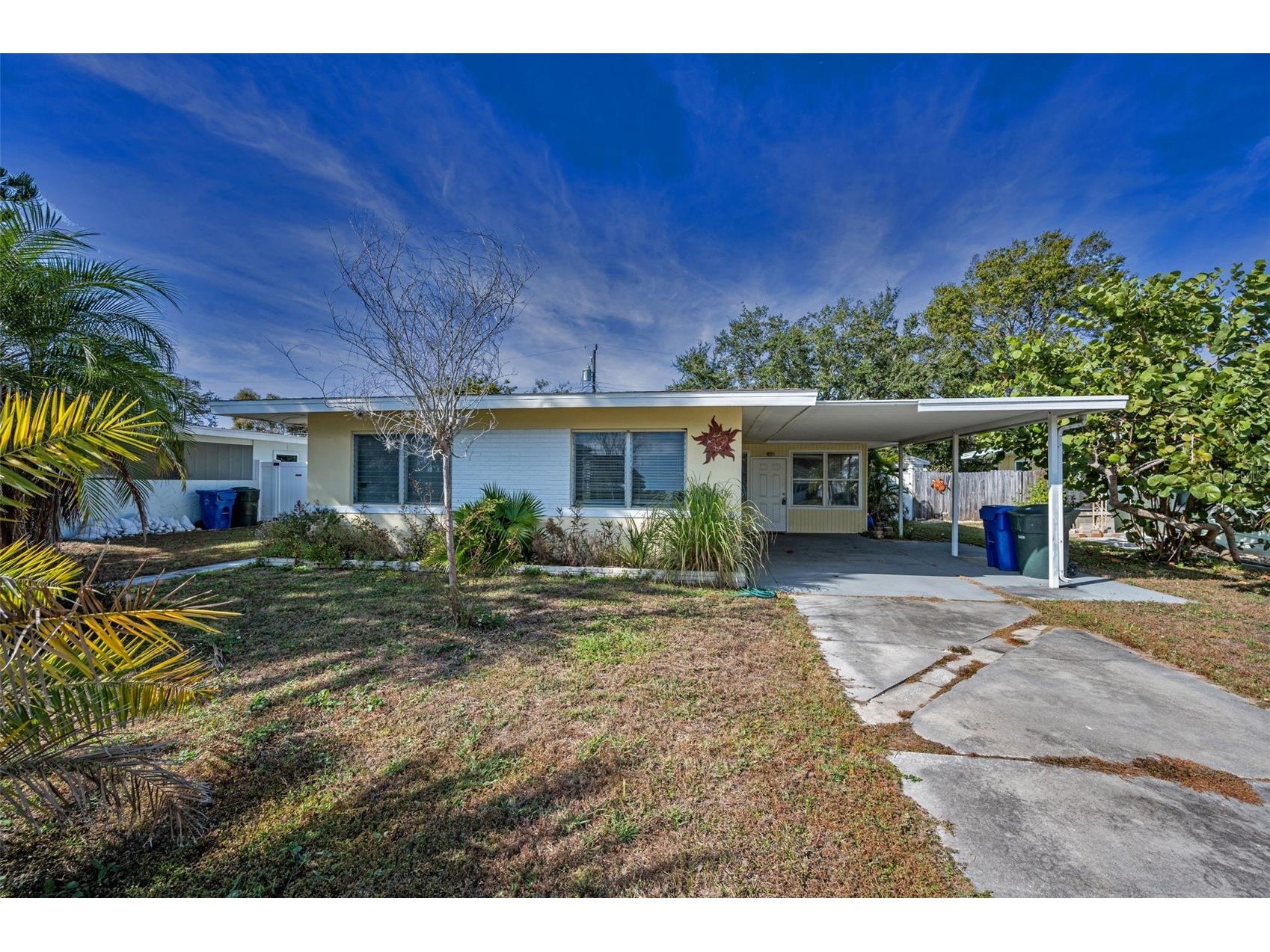 2476 Coronado Way Dunedin FL 34698 TB8523594 image1