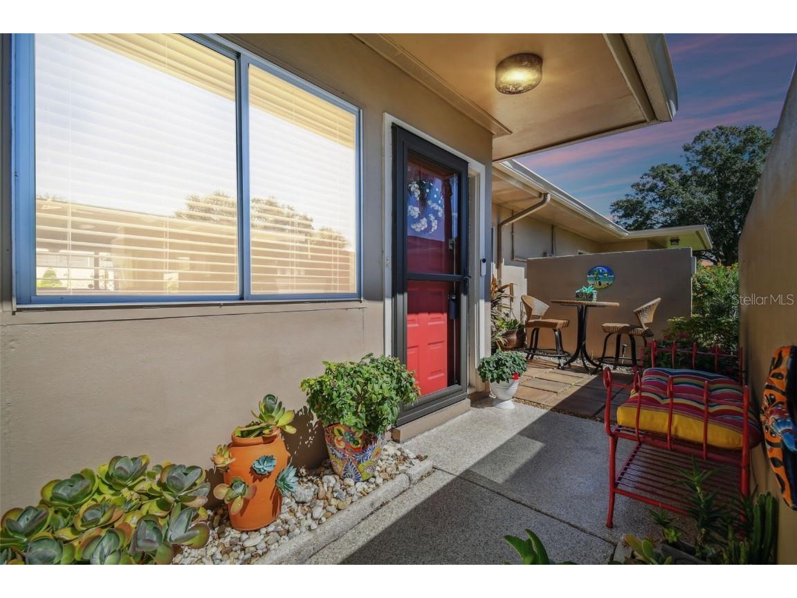 2476 Laurelwood Drive #E Clearwater FL 33763 U8218483 image1