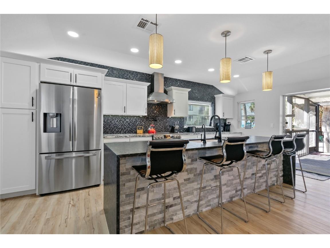 2476 N Beach Road Englewood FL 34223 C7515666 image10