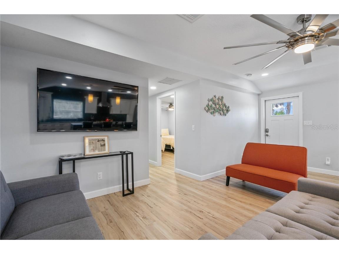 2476 N Beach Road Englewood FL 34223 C7515666 image25