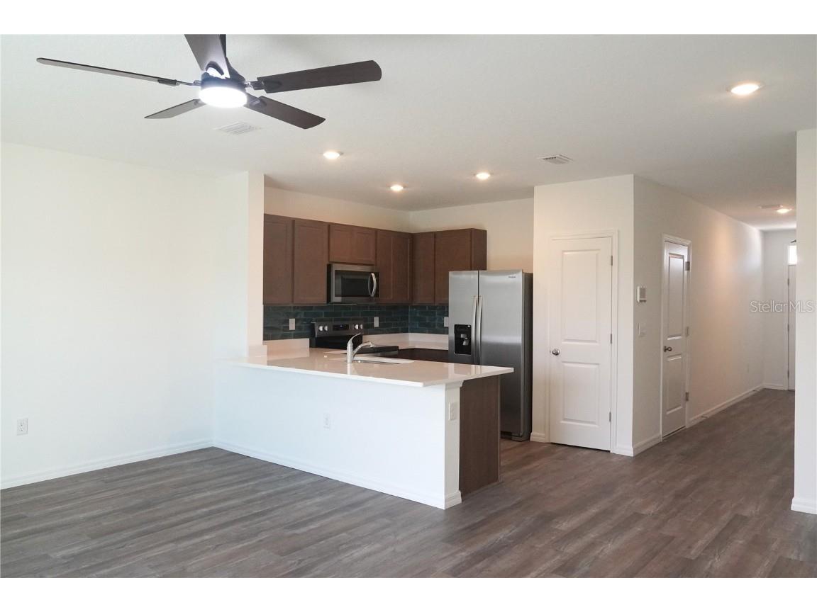 2476 Riversong Lodge Ln Wesley Chapel FL 33543 W7881342 image2