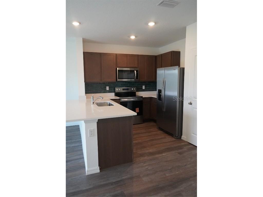 2476 Riversong Lodge Ln Wesley Chapel FL 33543 W7881342 image7