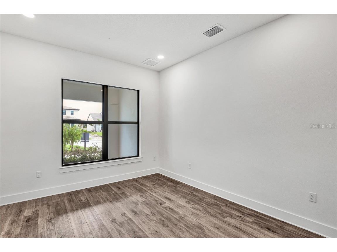 2477 Waterfront Circle Sarasota FL 34240 A4626243 image22