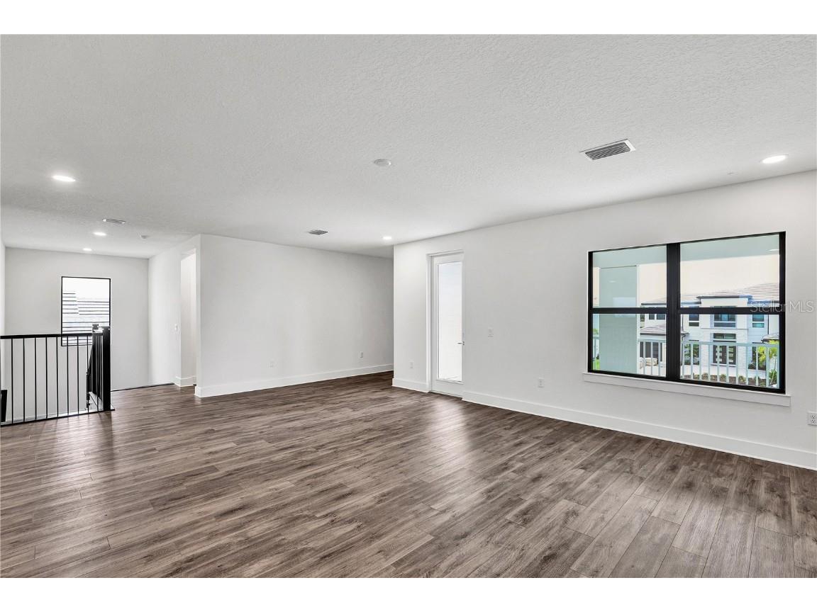 2477 Waterfront Circle Sarasota FL 34240 A4626243 image25