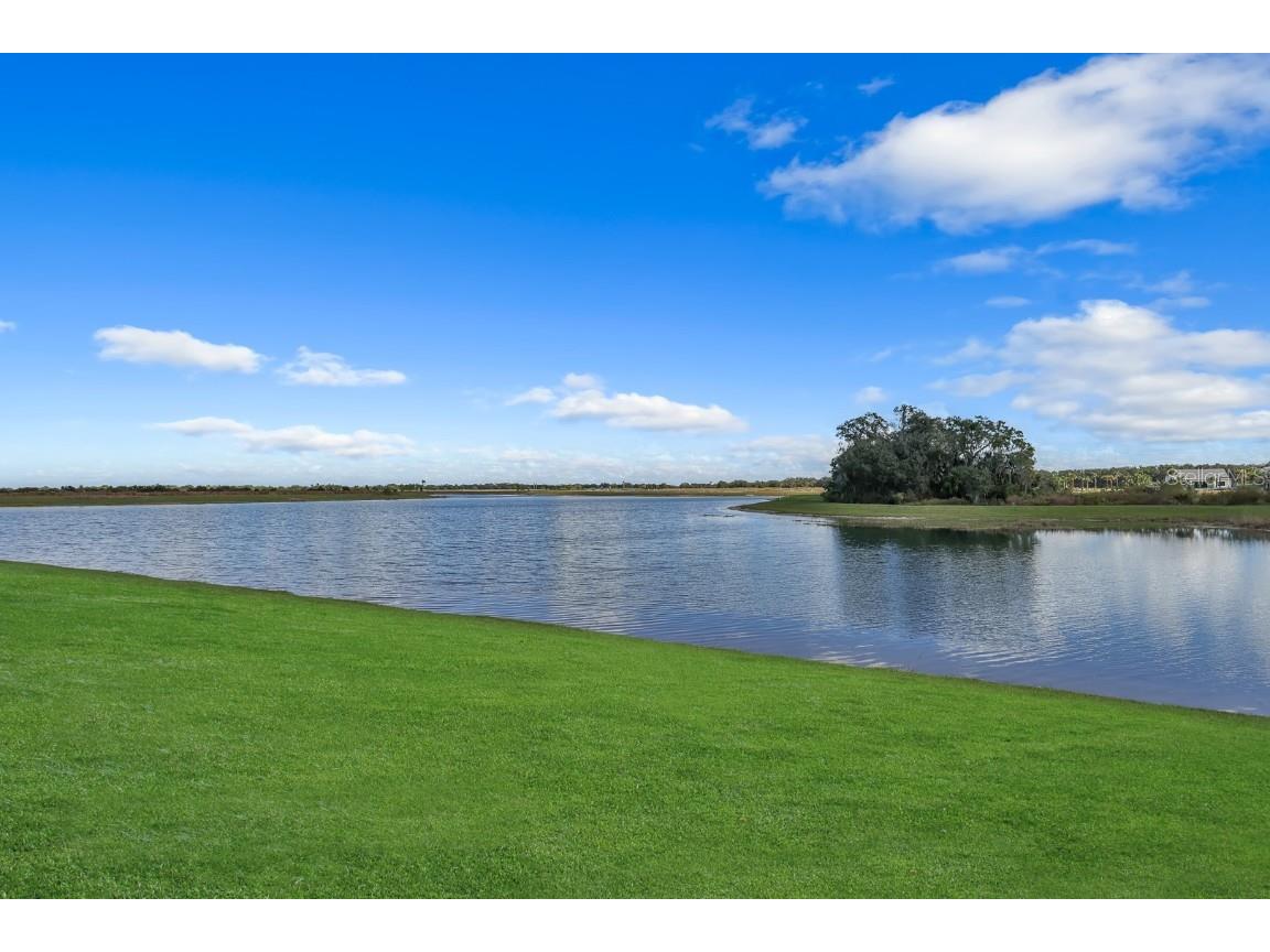 2477 Waterfront Circle Sarasota FL 34240 A4626243 image47