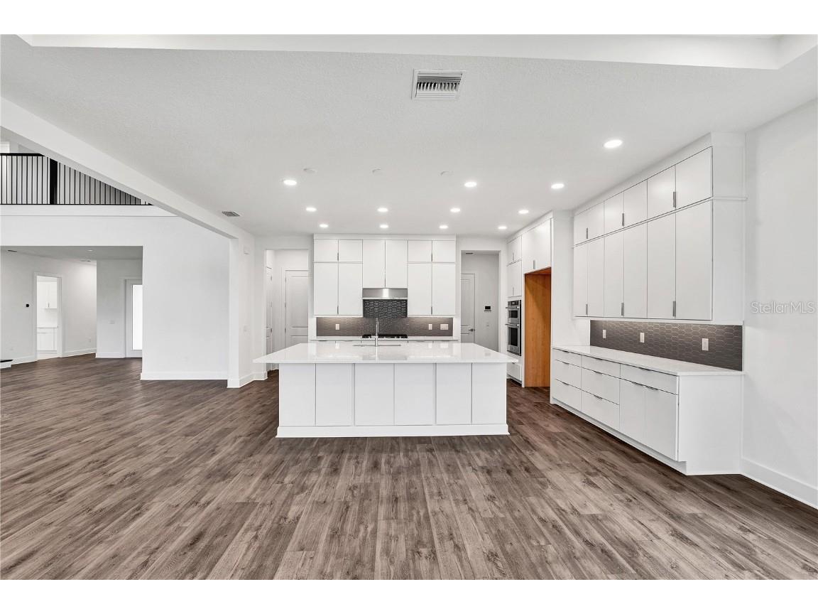 2477 Waterfront Circle Sarasota FL 34240 A4626243 image6